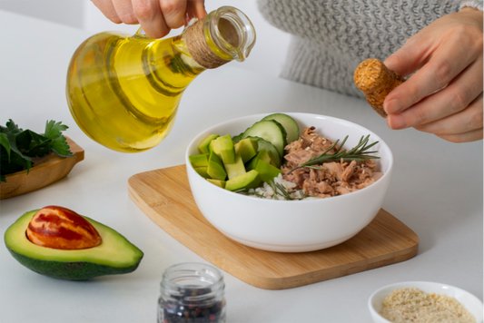 The Ultimate Olive Oil & Vinegar Pairing Guide for Salad Dressings