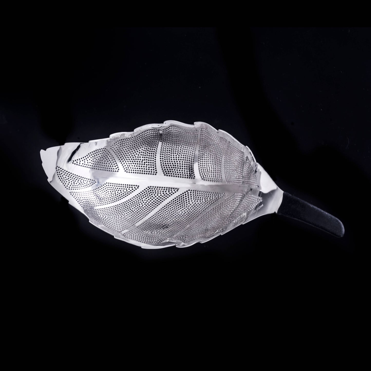 Leaf Shaped Tea Strainer - Silver