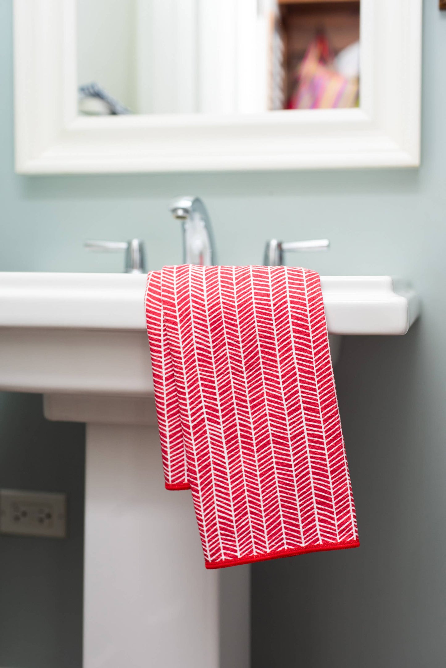 Anywhere Towel - Branches in Red
