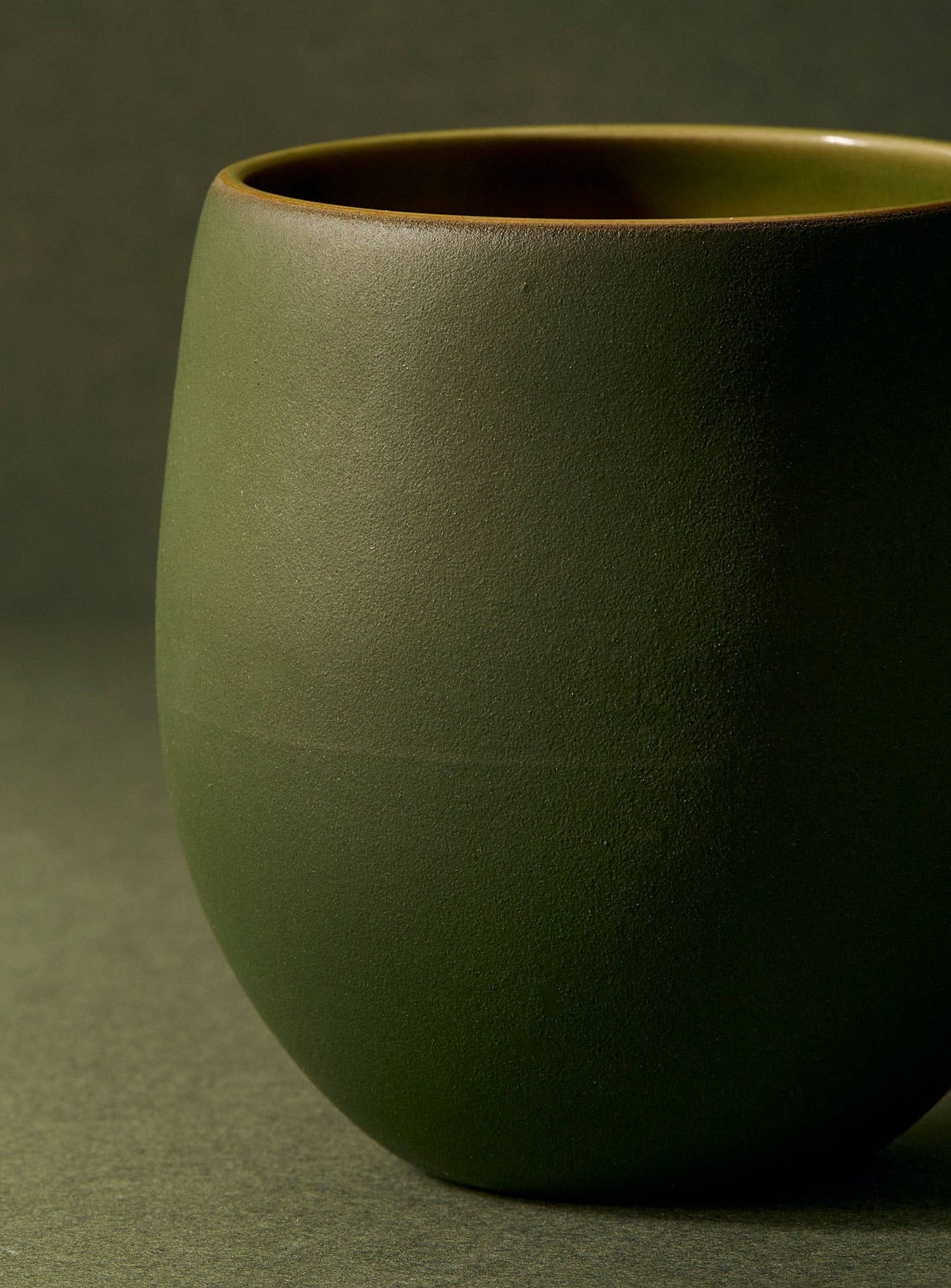 Stoneware Coffee & Tea Cup | Epa 15 oz: Matte Green/Shiny Green