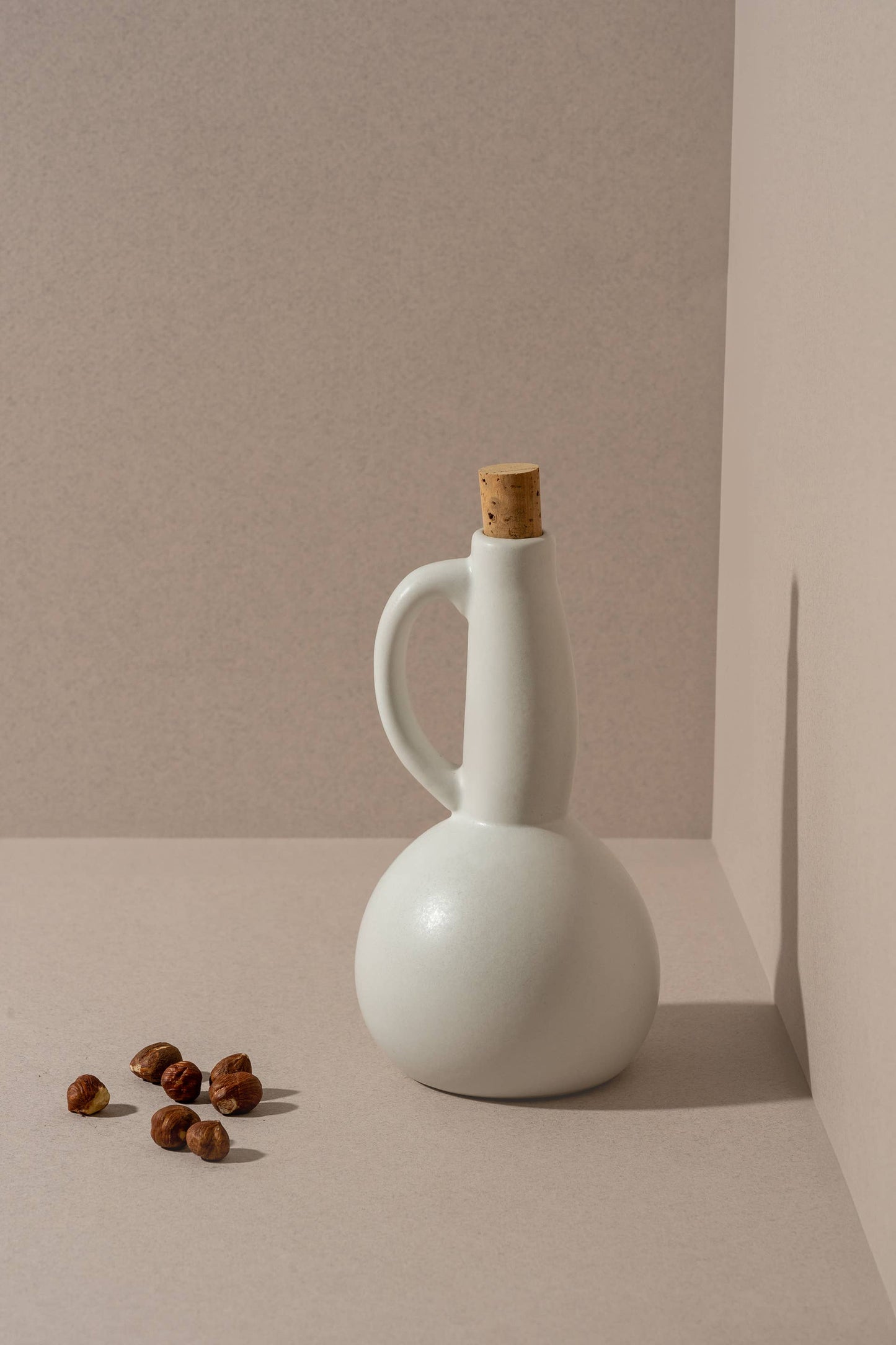 Stoneware Olive Oil Dispenser | Dadasi 15 oz: Matte White